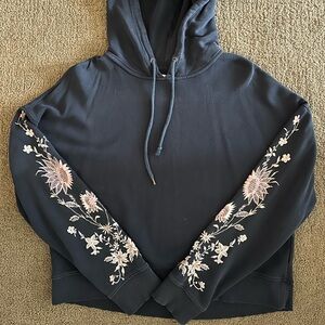 Urban Outfitters - Embroidered Cropped Hoodie - Navy Blue